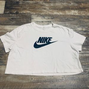 🆕 Nike crop size LARGE